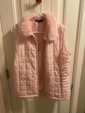 Carolyn Taylor L Vest Pink Puffer Faux Fur Collar Zipper Front Lightweight
